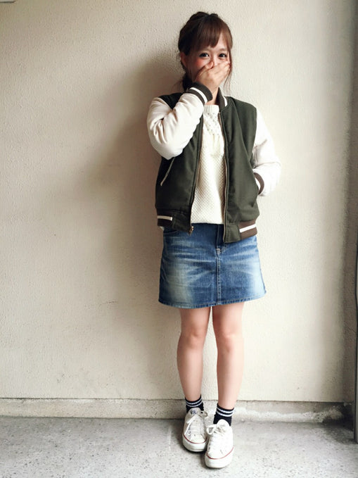 Cute outfits with short skirt x souvenir jacket for spring