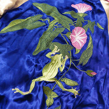 Load image into Gallery viewer, JAPANESQUE Morning Glory and Ganging Frog Sukajan