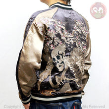 Load image into Gallery viewer, HANATABIGAKUDAN Cherry Blossoms Gasha Skull Embroidery Sukajan - SUKAJACK